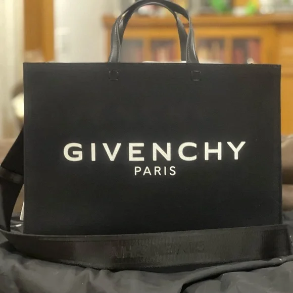 ジバンシィ・GIVENCHY】SHOPPING BAGS